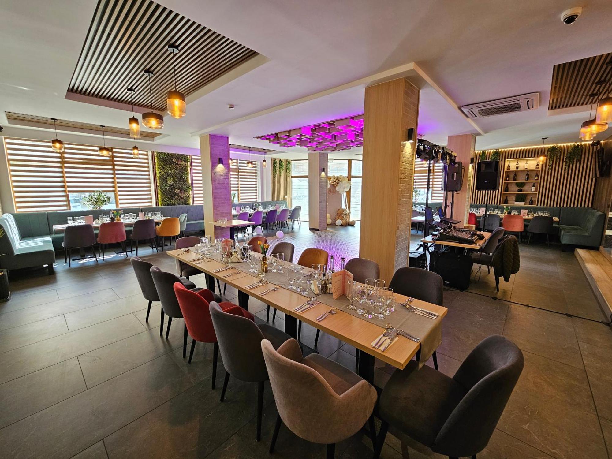 Hotel Bulevard Fagaras Exterior photo