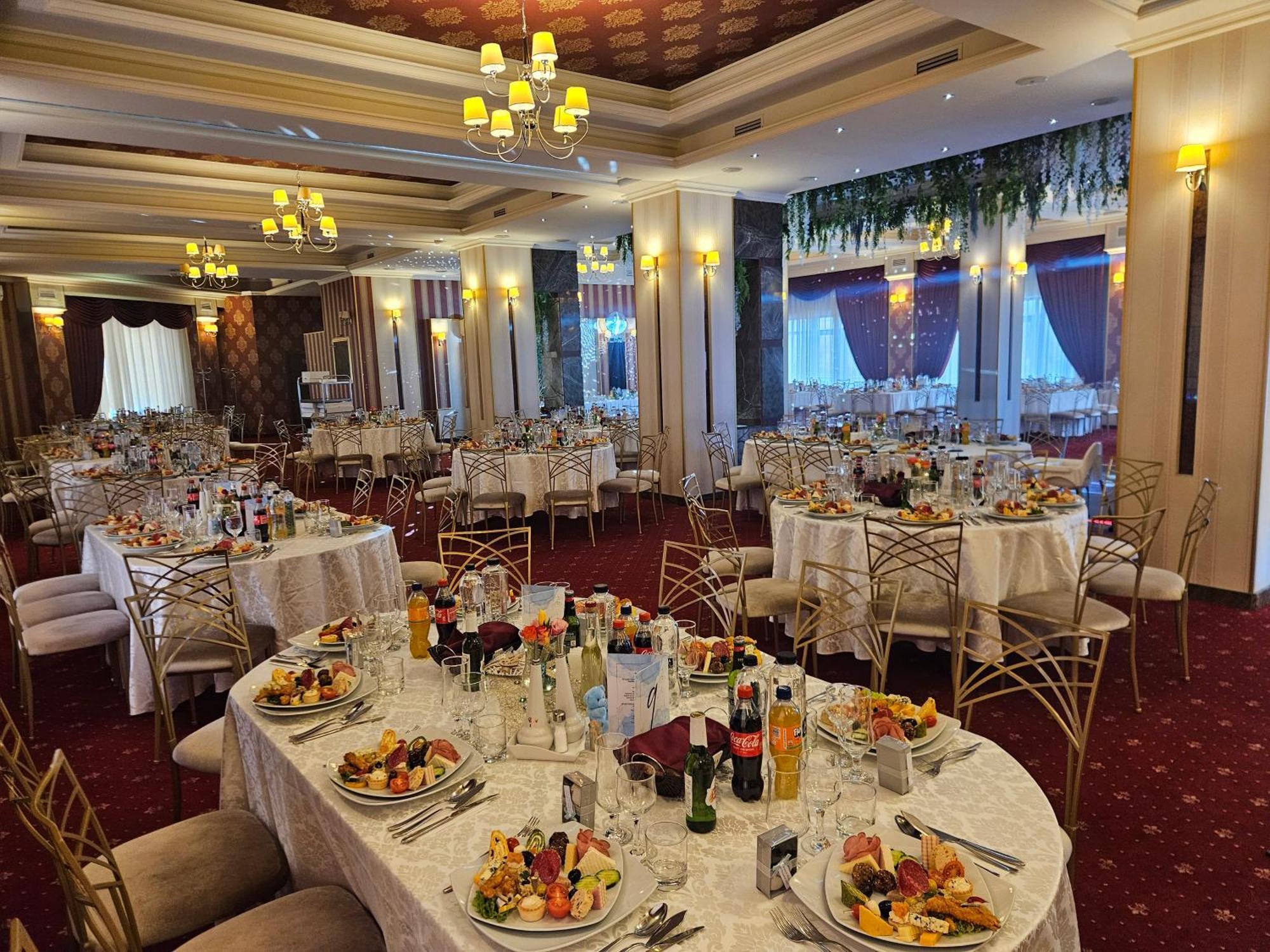 Hotel Bulevard Fagaras Exterior photo